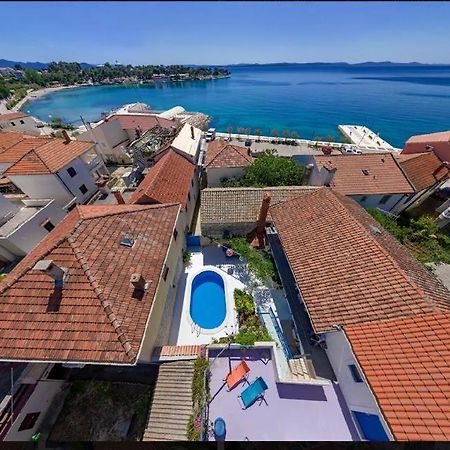 ペトルチャネ Dalmatian Rustic Houseヴィラ エクステリア 写真